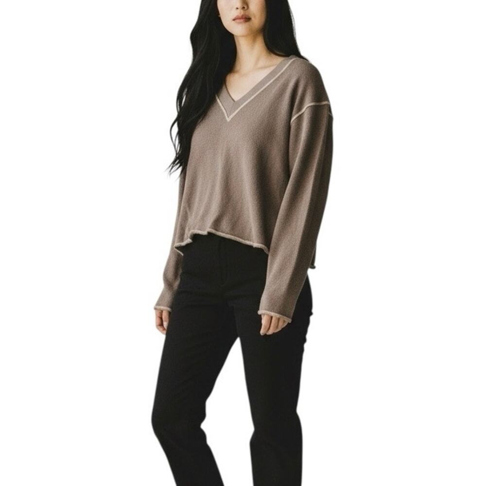 Bella Dahl V-neck Raw Hem Sweater - L